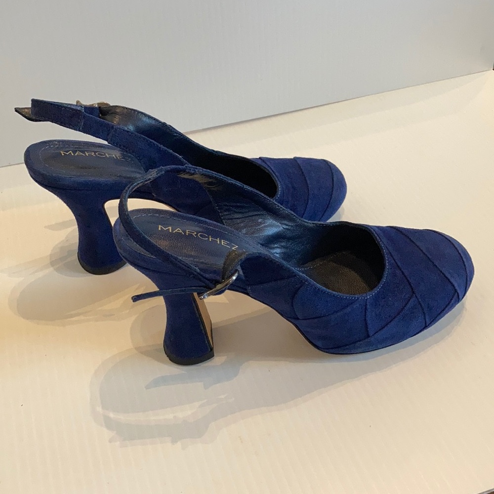 Marchez Vous - Blue Suede Shoes